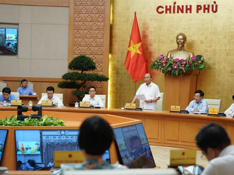 Xét nghiệm COVID-19: Chậm một giây làm xét nghiệm, cả nước lo âu